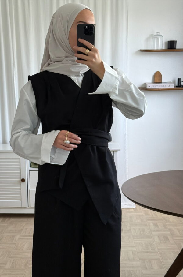 Ensemble lin noir