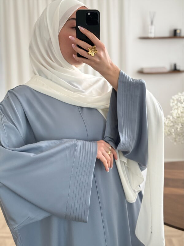 Robe Laya – Image 2